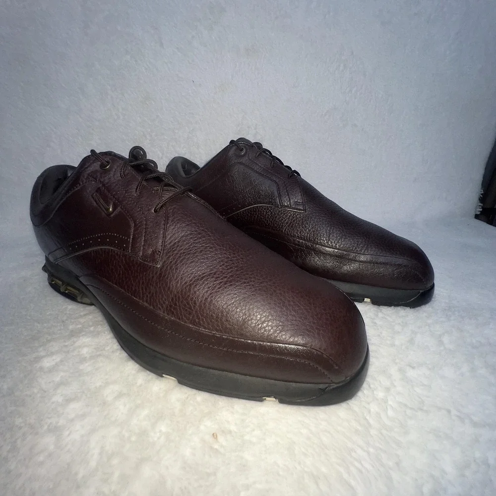 Nike golf zoom